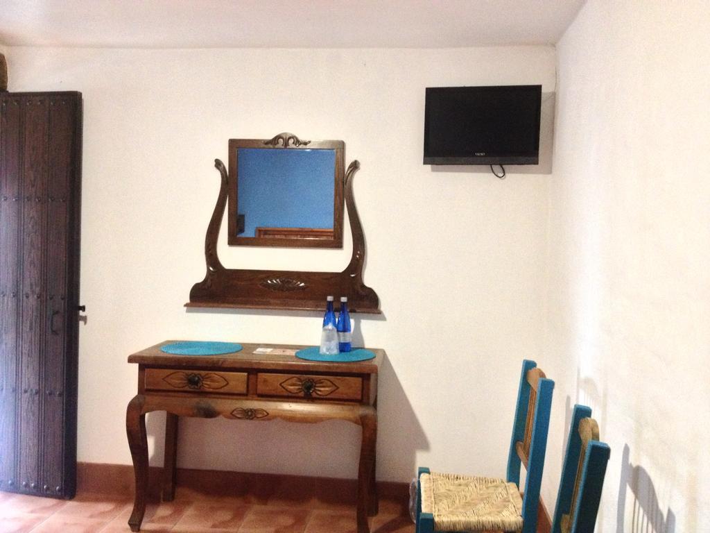 Hotel Meson Del Romero Тапальпа Номер фото
